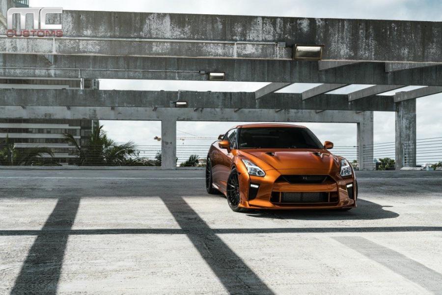  Nissan GT-R by MC Customs on Velos Wheels 2018 года  (фото 10 из 10)